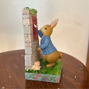 Beatrix Potter Rabbit Figurine with Mailbox “Let’s Stay In Touch” JIM SHORE